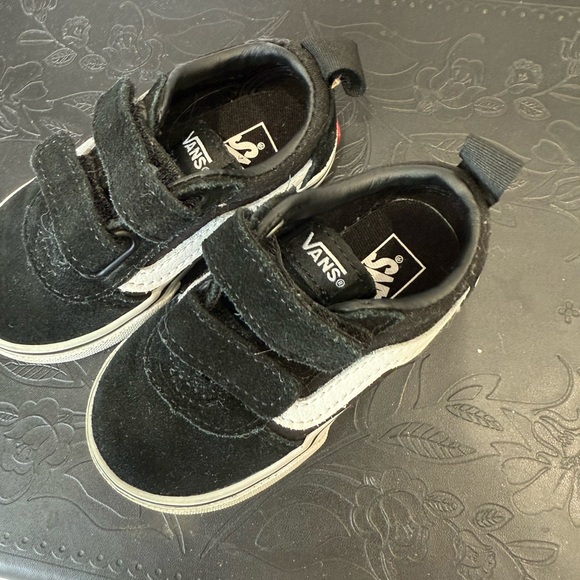 Vans Toddler Black and White Shoes - Picture 3 of 6